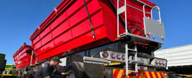 side tipper inspection